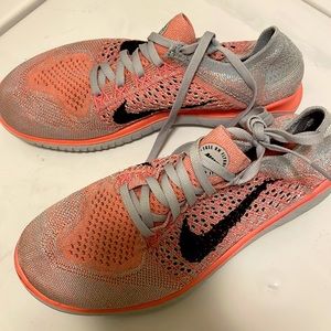 NIKE Free rn Flyknit